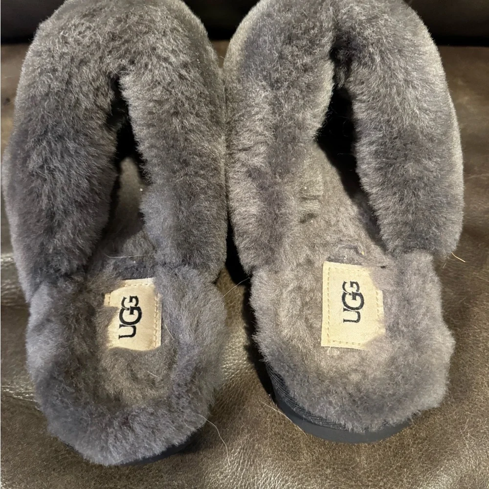 UGG Black and Gray Knit Slippers - Picture 2 of 4